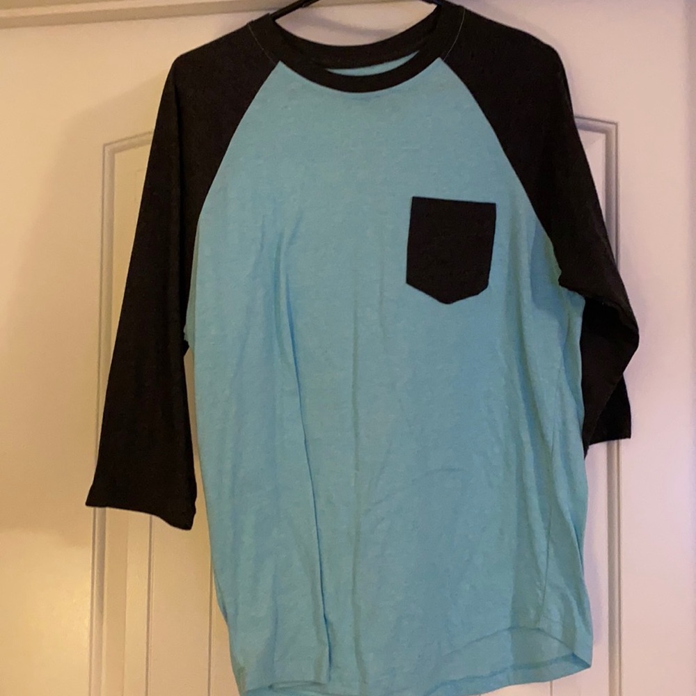 Quarter sleeve men’s tshirt